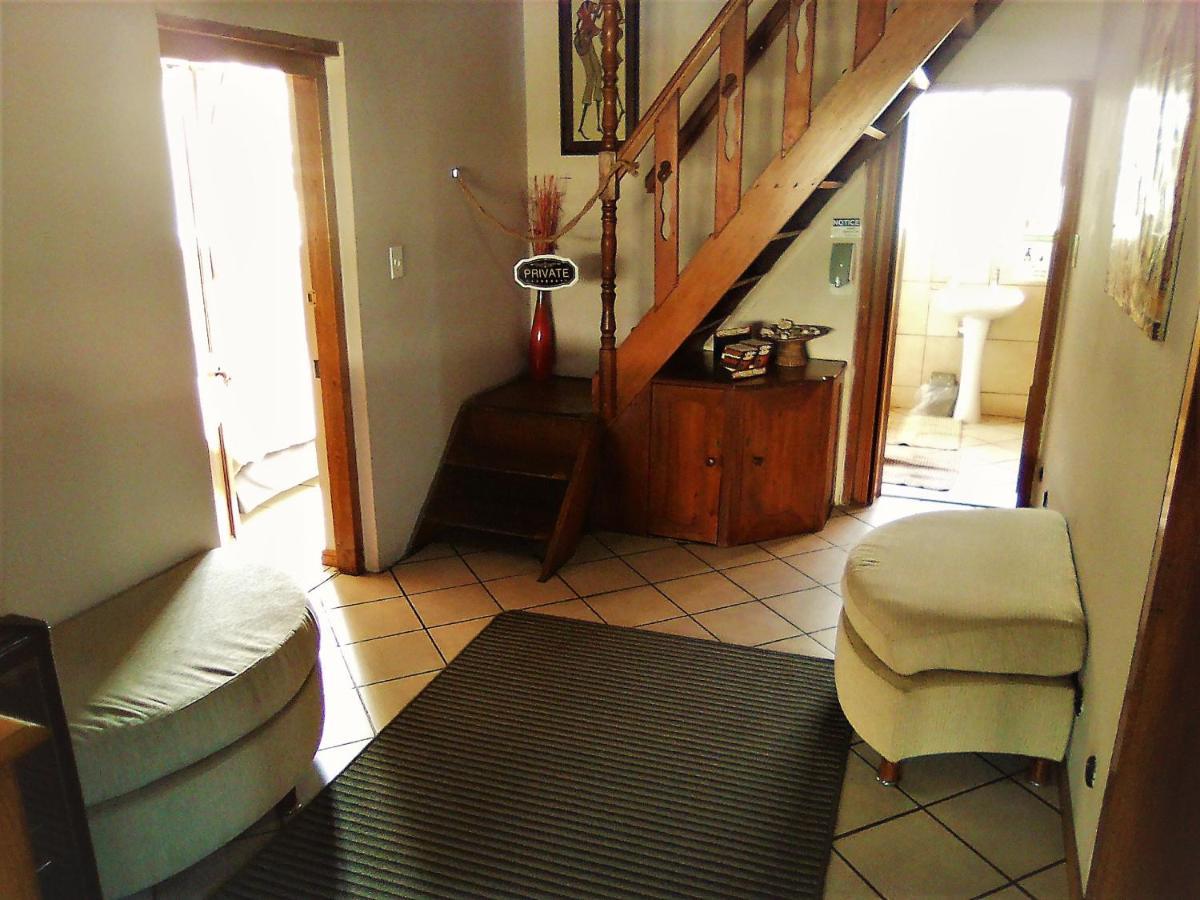 Jembjo'S Knysna Lodge & Backpackers Екстериор снимка