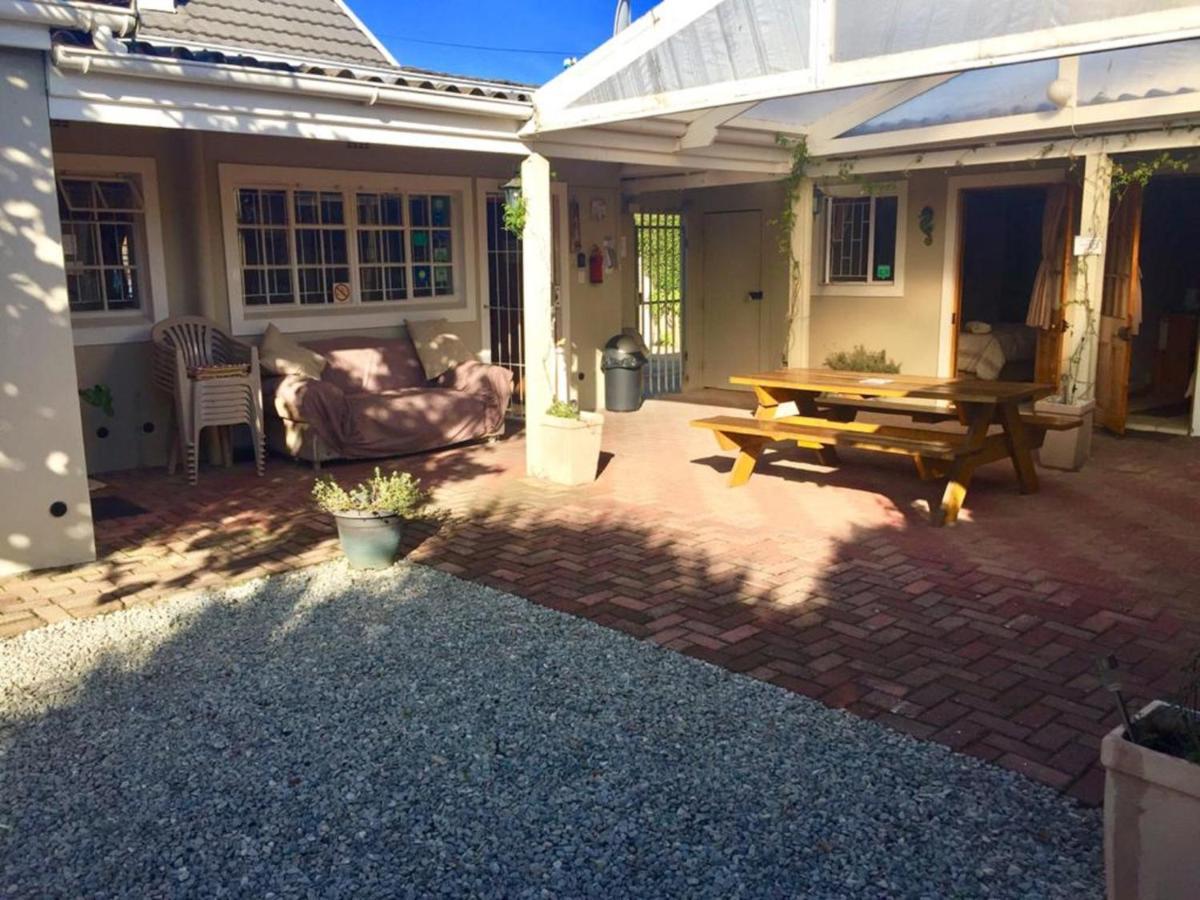 Jembjo'S Knysna Lodge & Backpackers Екстериор снимка
