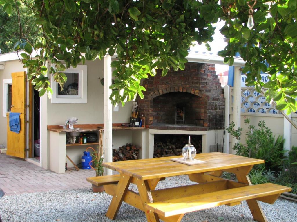 Jembjo'S Knysna Lodge & Backpackers Екстериор снимка