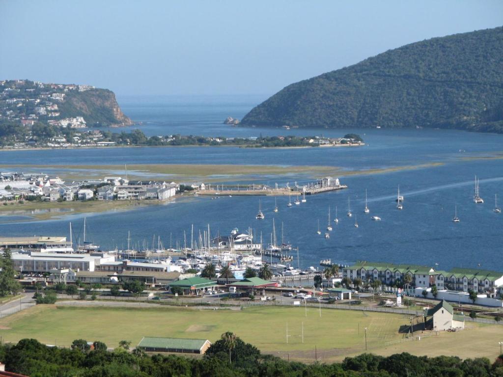 Jembjo'S Knysna Lodge & Backpackers Екстериор снимка