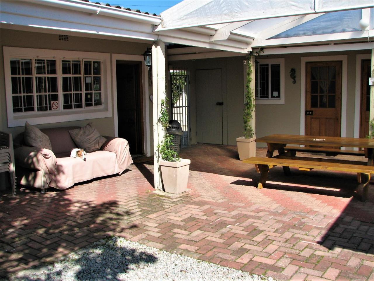 Jembjo'S Knysna Lodge & Backpackers Екстериор снимка