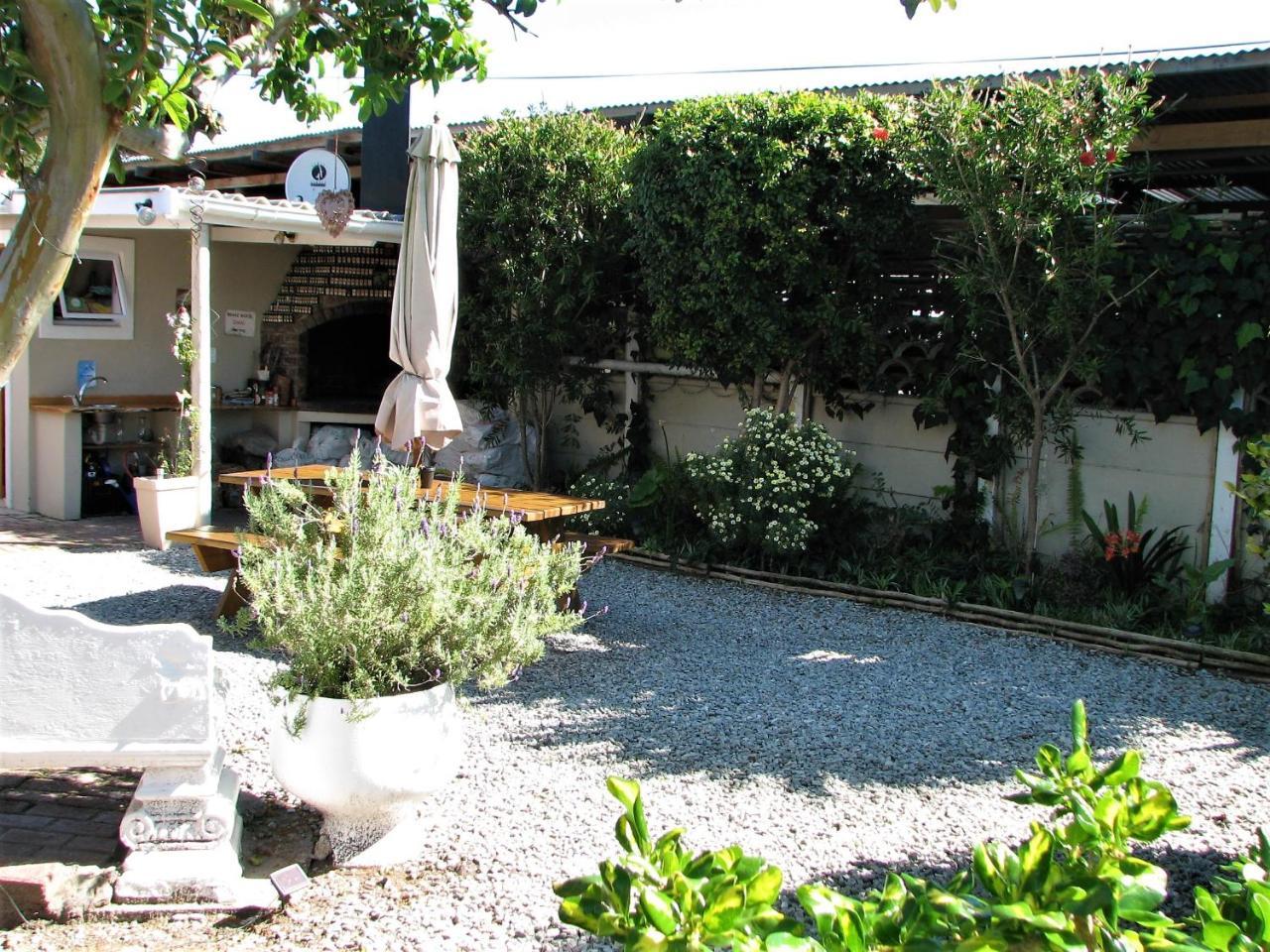 Jembjo'S Knysna Lodge & Backpackers Екстериор снимка